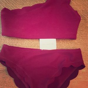 Zaful two piece. New with tags. Size small.